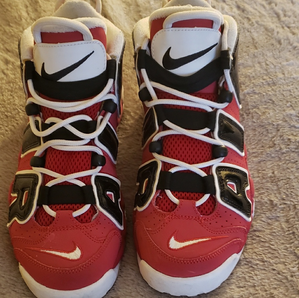 Nike air uptempo
